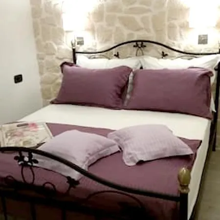 Modern In 70 M² Parking Included Apartment Trogir