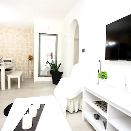 Modern In 70 M² Parking Included Apartment *