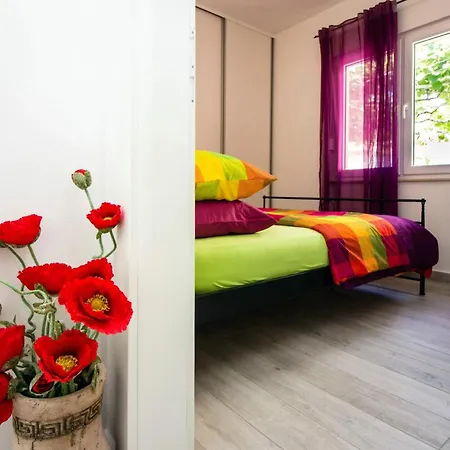 Modern In - 70 M² - Parking Included Appartement