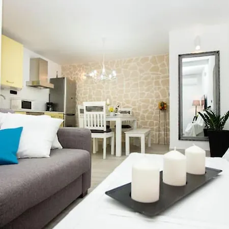 Appartement Modern In - 70 M² - Parking Included