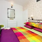 Daire Modern In - 70 M² - Parking Included Trogir