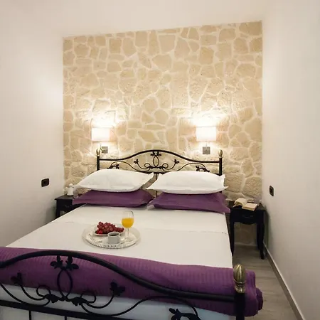 Modern In - 70 M² - Parking Included Apartman